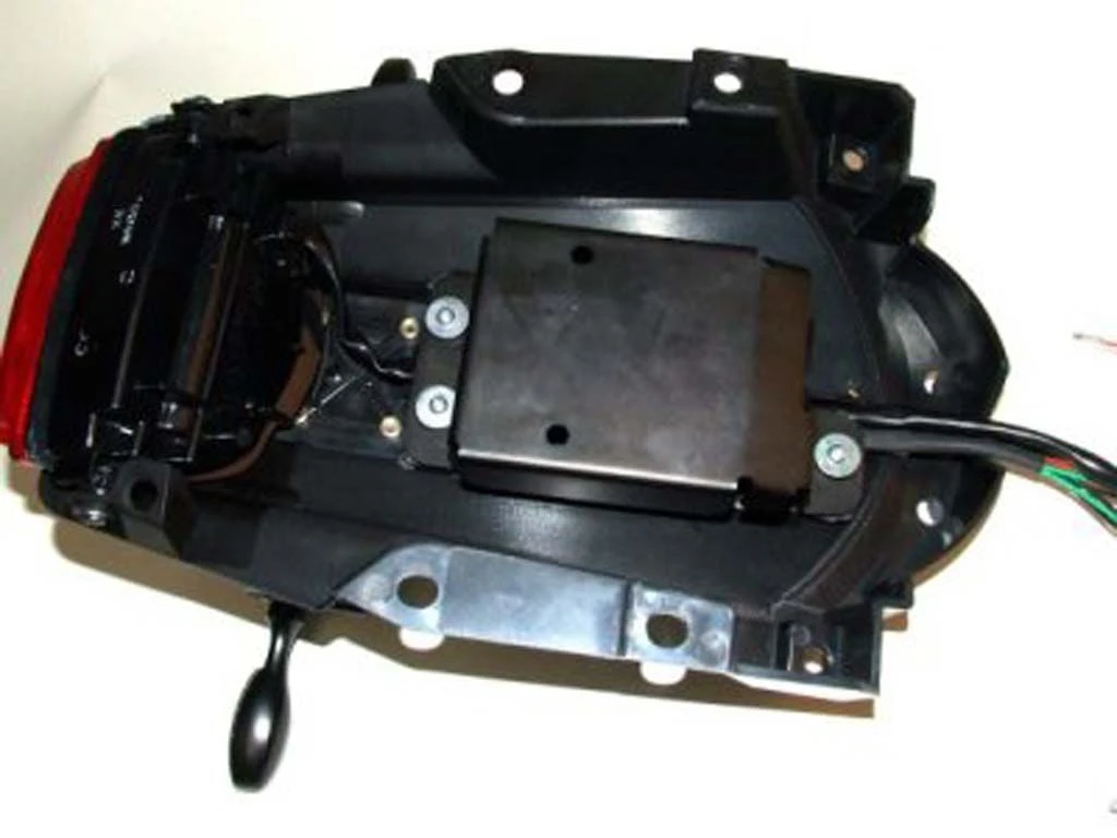 R&G AMK0001BK Alarm Bevestigingsset Averto - CBR1000RR 08- 3 R&G AMK0001BK Alarm Bevestigingsset Averto - CBR1000RR 08-