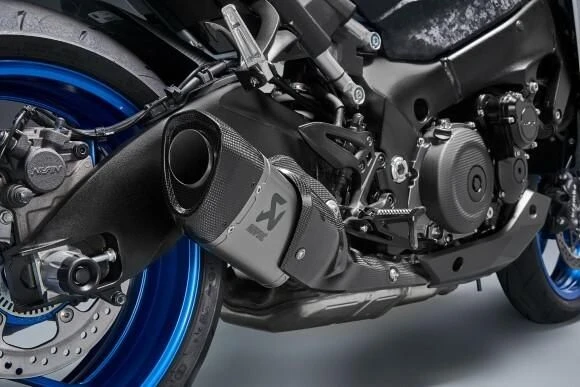 Suzuki Akrapovic Uitlaat GSX-S (950 / 1000) 3 Suzuki Akrapovic Uitlaat GSX-S (950 / 1000)
