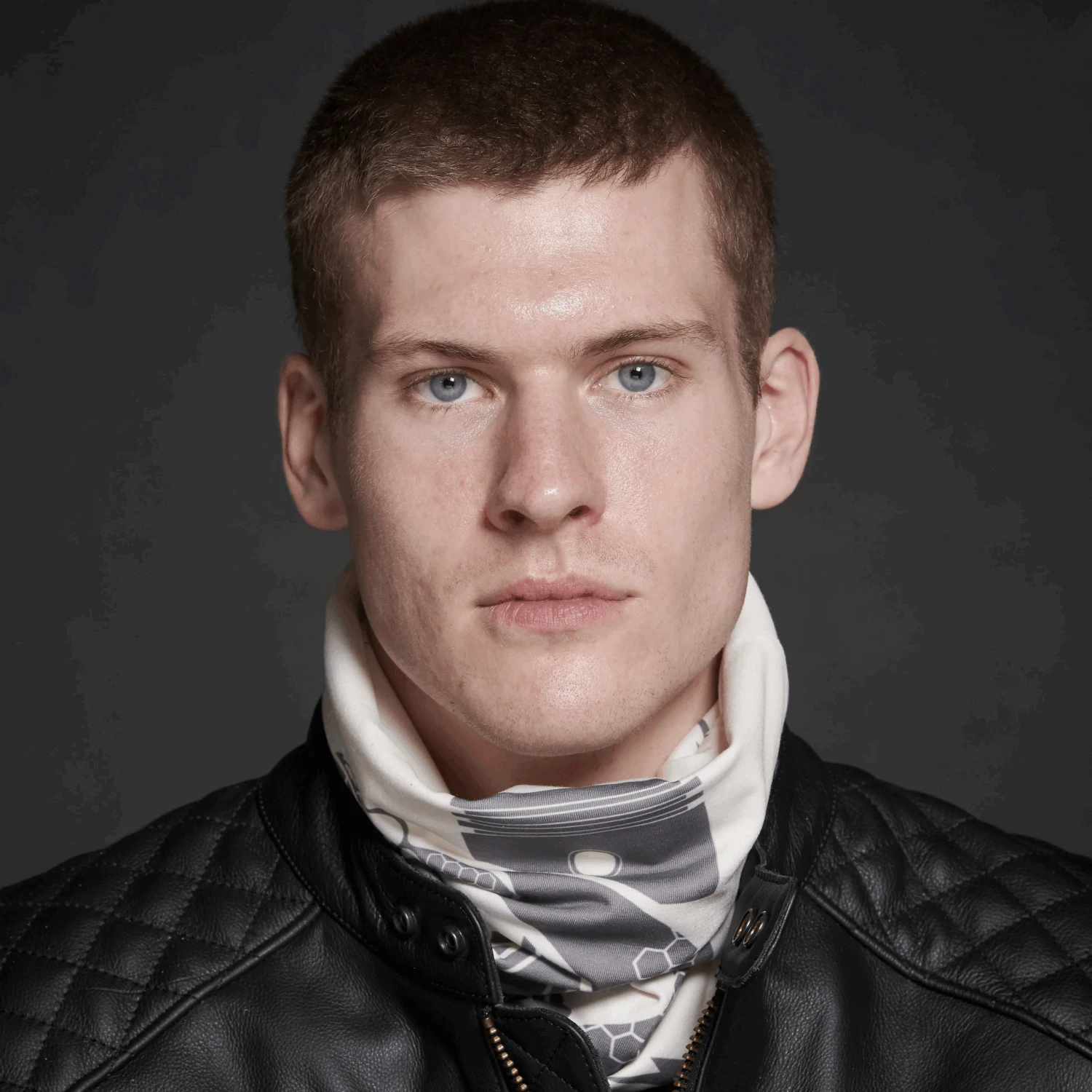 Triumph Venom Neck Tube 3 Triumph Venom Neck Tube